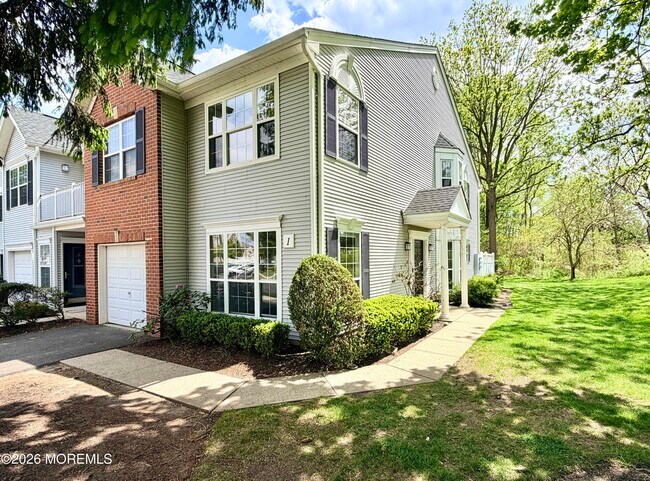 Photo - 1 Whitemarsh Dr