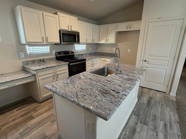 Photo - 11284 W Magnolia St