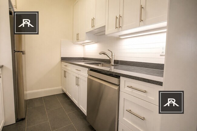 Photo - 871 Beacon St Unit 2