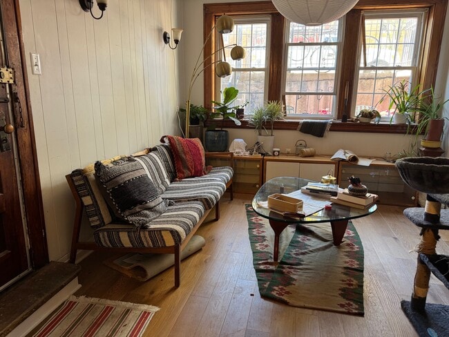 Photo - 2315 S Hoyne Ave