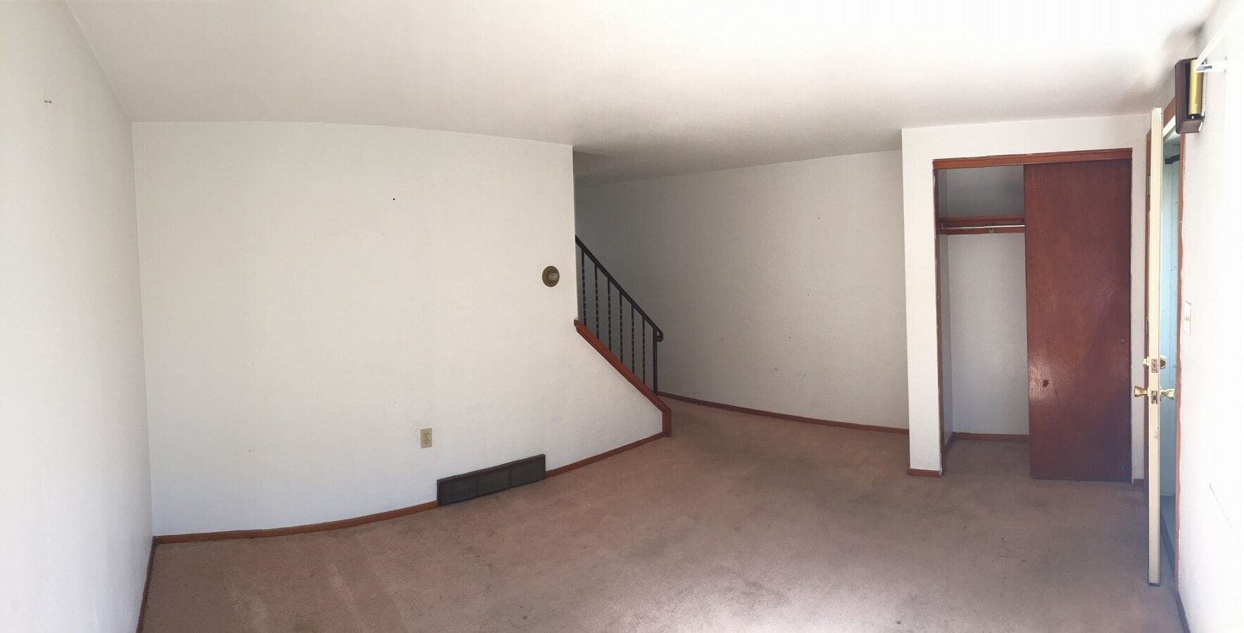 1 Bedroom House on Quiet Street in Millvale - 1 Bedroom House on Quiet Street in Millvale