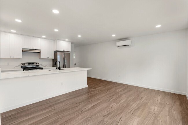 Photo - Brand new 3 bedroom 3 full bath townhouse in Thurston! $1,000 OFF YOUR FIRST MONTH'S RENT!