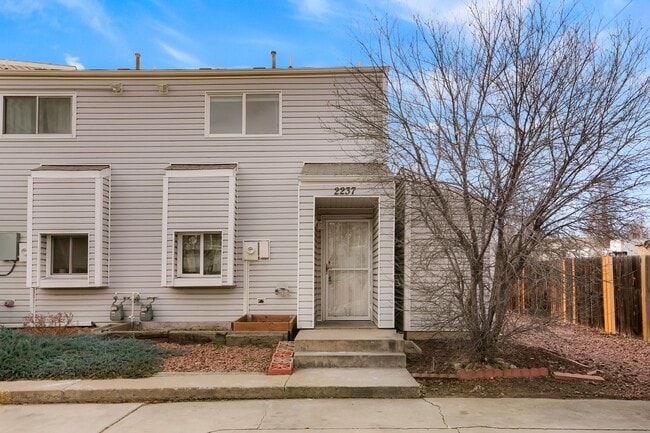 Charming 2-Story Home with Huge Sunroom – Prime South Denver Location! - Charming 2-Story Home with Huge Sunroom – Prime South Denver Location!