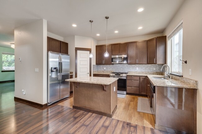 Photo - Bothell 4 Bedroom, Northshore Schools!
