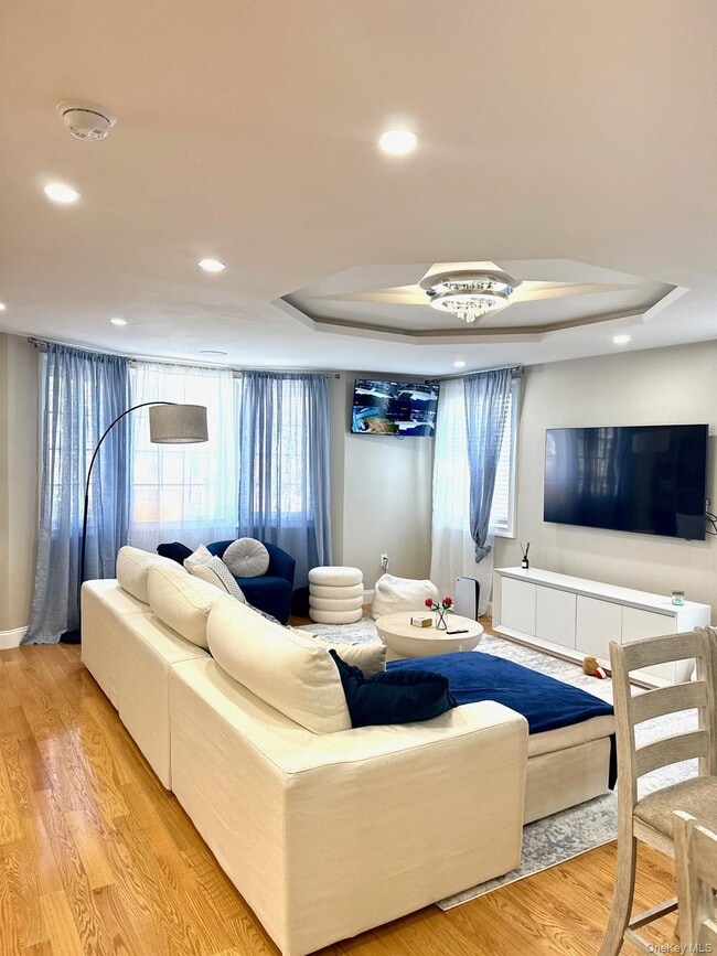 Photo - 249-10 139th Ave