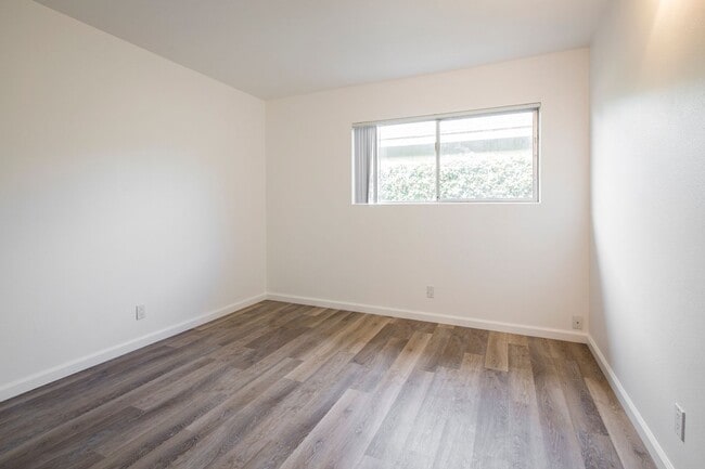 Photo - 6740 Sabado Tarde Rd Unidad B