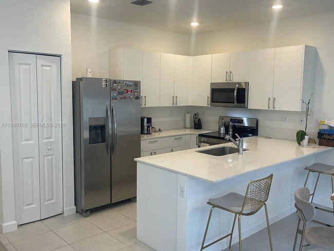728 SE 14th Ct