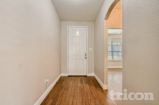 Photo - 1735 Oak Glen Dr