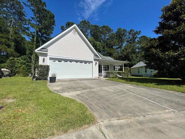 Photo - 412 Callie Dr