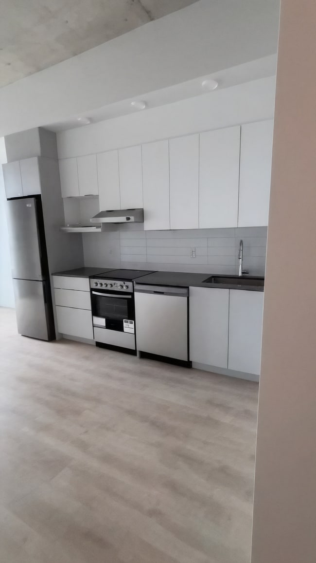 Photo - 199 Rideau St Unit 2401