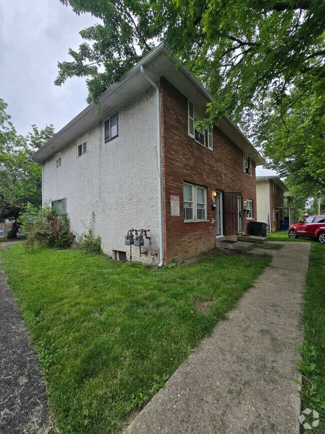 Building Photo - 909-911 S WEYANT AVE Unit 911 S Weyant Ave Rental