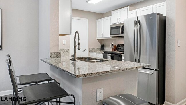 4811 Denton Dr Unidad 206