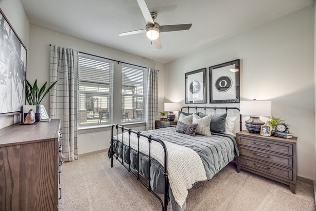 One Bedroom Apartments in Sherman, TX - Aspire at Sherman