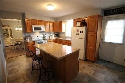 Photo - Adorable home!