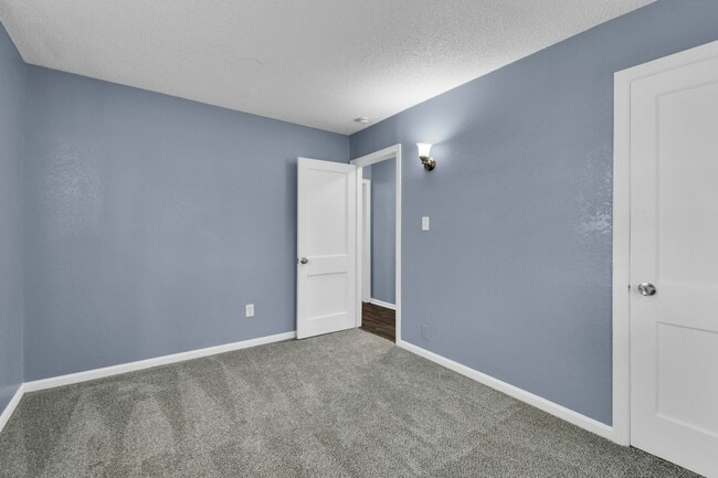 Photo - 3414 Elmwood Ave