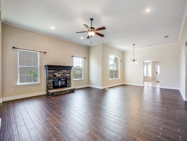 Photo - 6102 Still Meadow