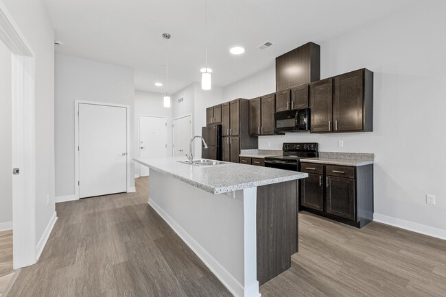 Kitchen - Annex on the Square Apartments