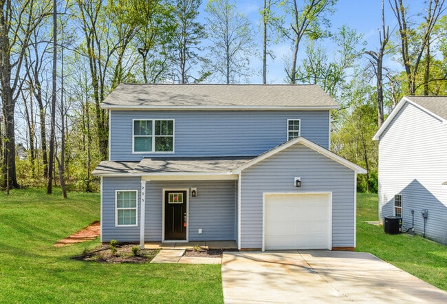 Building Photo - 205 Centre St