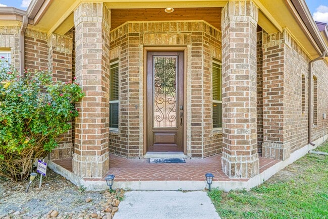 Photo - Spacious 4-Bedroom Home with Game Room in Desirable Community!