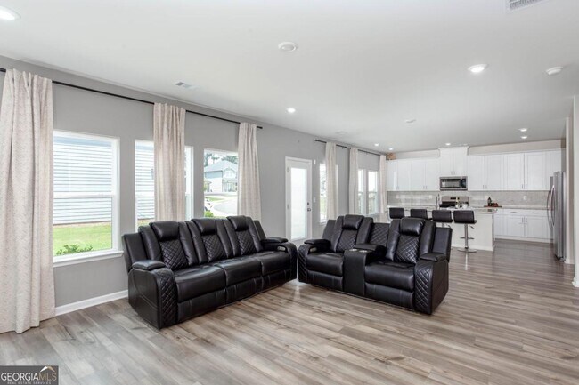 Photo - 607 Runnel Dr
