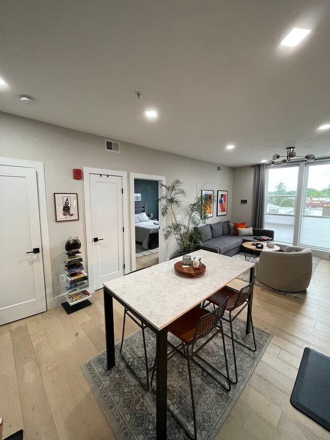 Building Photo - 1028 Bladensburg Rd NE Unit 35 Rental