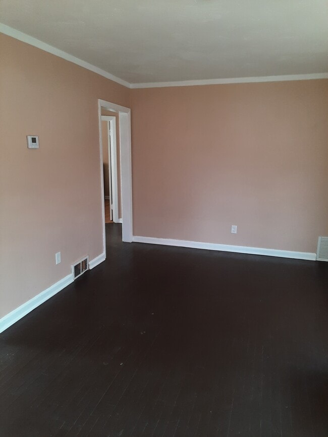 Photo - 4601 Washington Ave SE Unit B