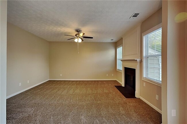 Photo - 238 Diamond Valley Pass