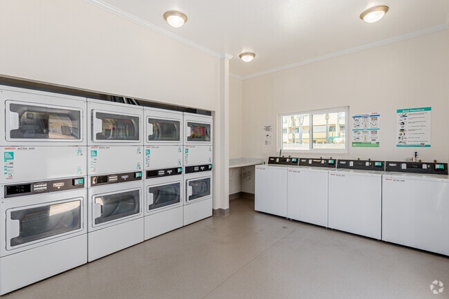Laundry Center