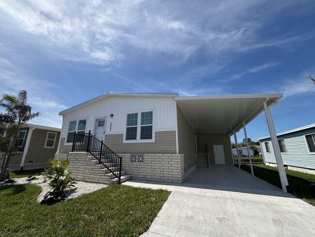 5647 Blue Harbor Dr