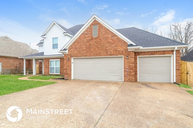 Photo - 2056 Milbrey St