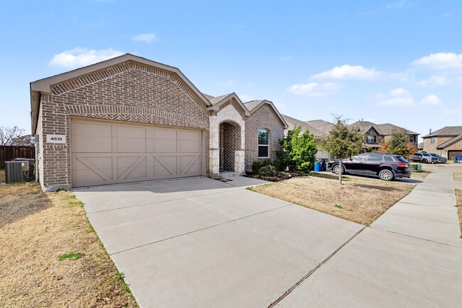 Photo - 4619 Cleves Ave