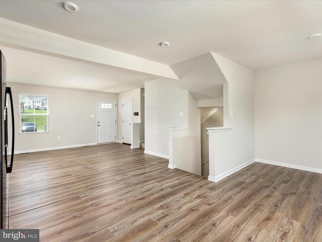 Building Photo - 203 Williams St Rental