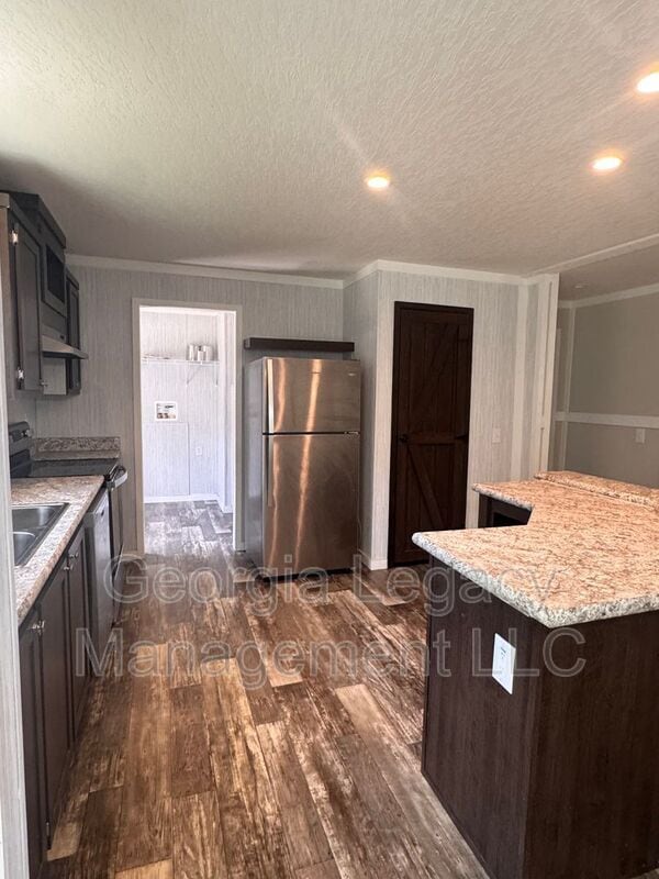 Photo - 552 Sewell Mill Rd