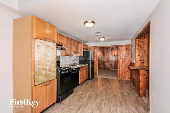 Photo - 2440 Cherry Ln