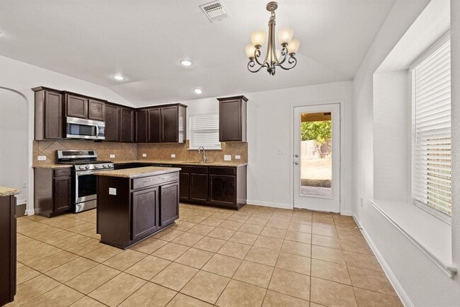 Photo - 1408 Biscuit Dr