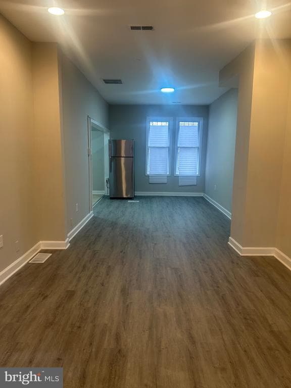 Building Photo - 513 Denison St