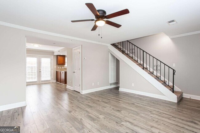 Photo - 7 Villa Ct SE