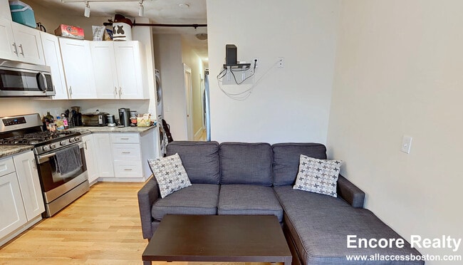 Photo - 241 Norfolk St Unit 6