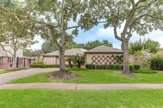 Building Photo - 12307 Rocky Knoll Dr Rental