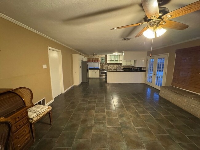 Photo - Spacious Speegleville Home