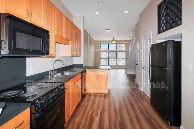 Photo - 547 New Bern Station Ct