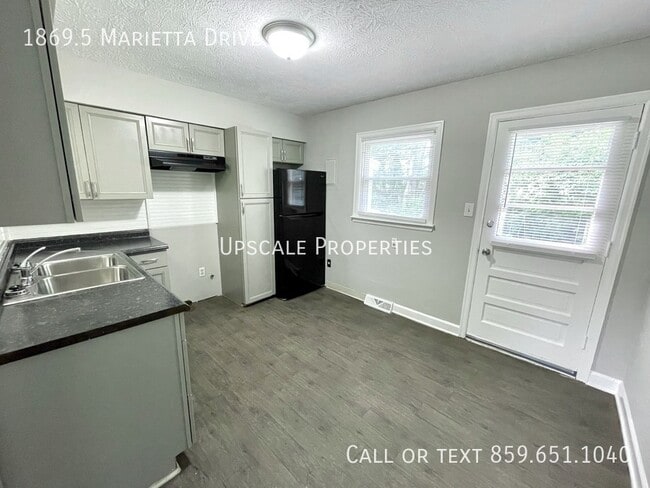 Photo - 1869.5 Marietta Dr