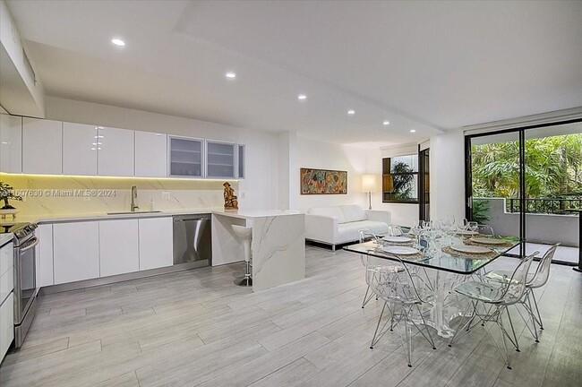 Photo - 101 Crandon Blvd Condo Unit 276