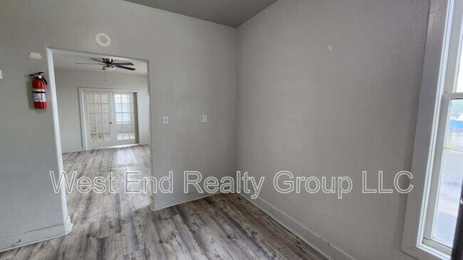 105 S Harriet Ave Unit 4