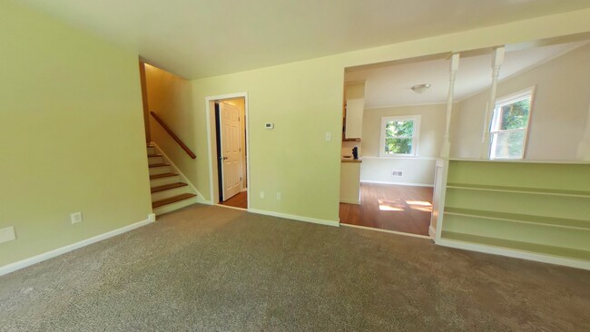 Photo - 3 Bedroom 1.5 Bathroom Single Family Home ...