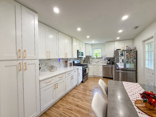 Photo - 3300 Johns Ct Unit 3302