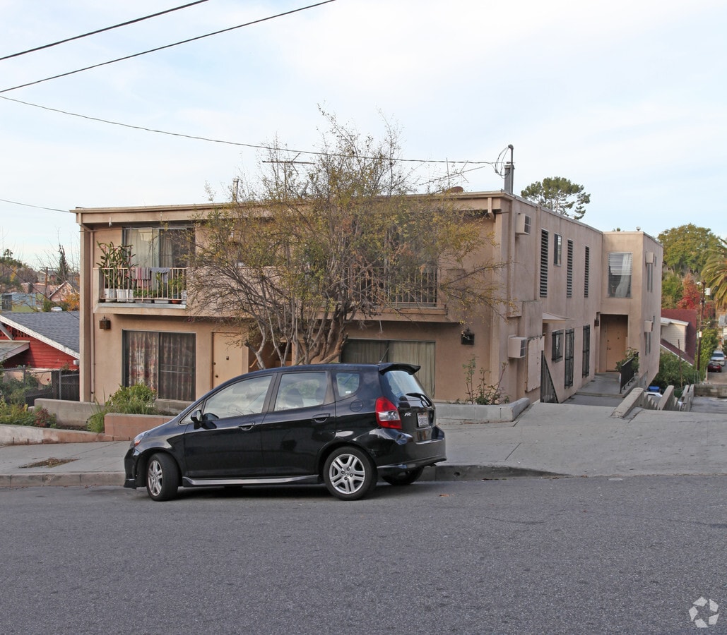Photo - 1325 Sutherland St Apartments