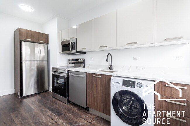 Photo - 1553 W Hollywood Ave Unit 401