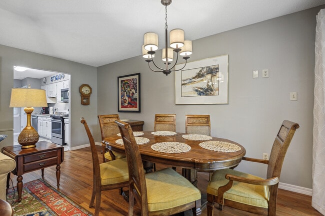 Photo - 250 Highpoint Dr