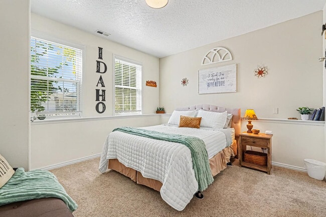 7400 Newbrook Dr Unit SI ID1630778P